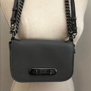 Coach Woman’s Swagger Shoulder Bag